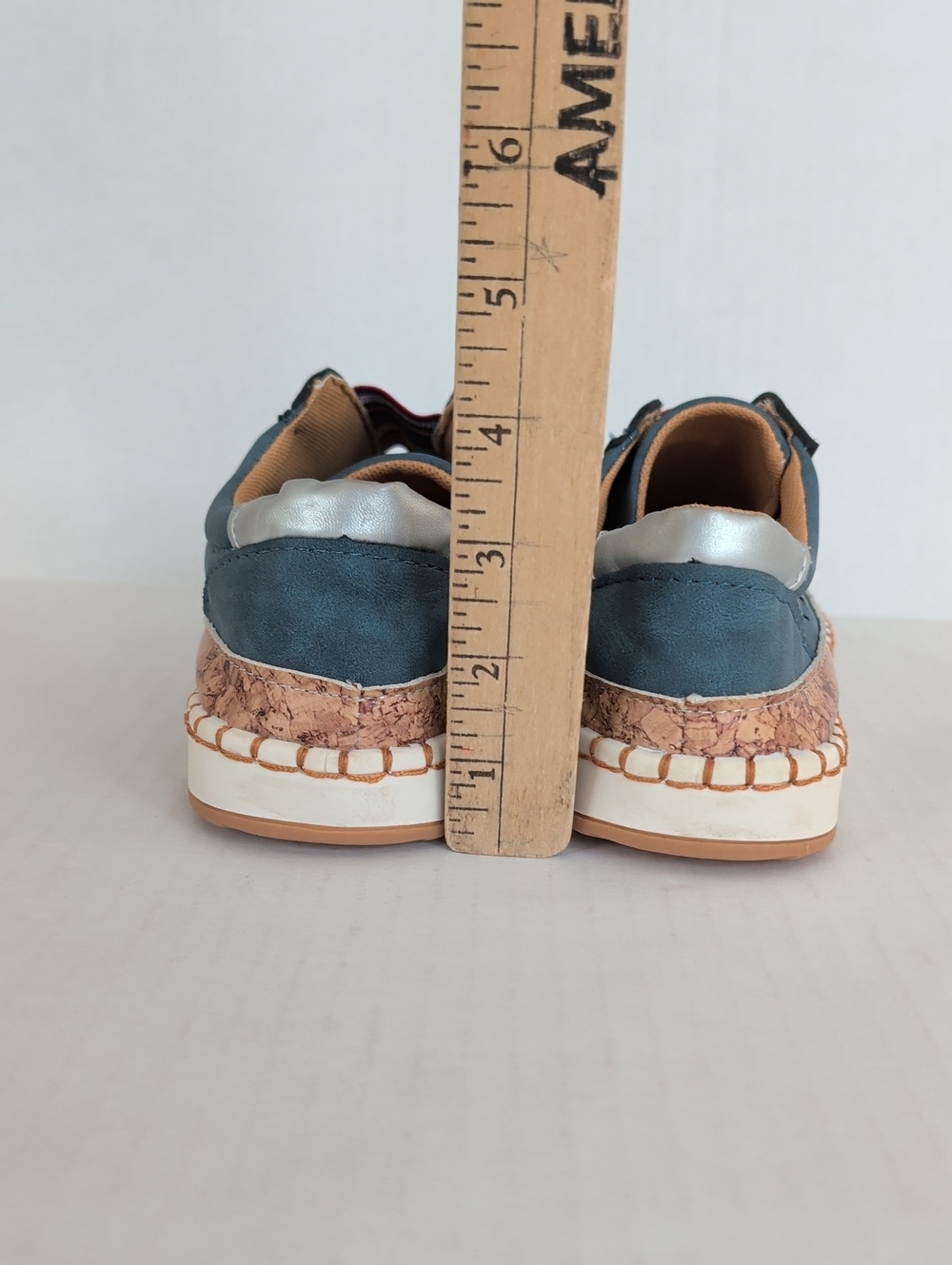 Casual Hollow-Out Slip-On Platform Sneakers 8 Blue Rainbow - Picture 11 of 16